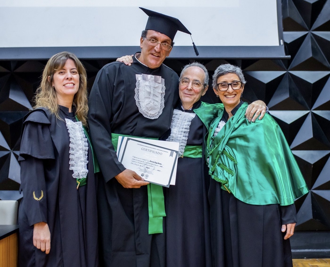 Dr. Leonardo Cury na celebração de 25 anos de formatura em Medicina pela UFMG